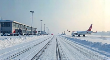 Einfluss des Wintereinbruchs auf den Flugverkehr (2/10)